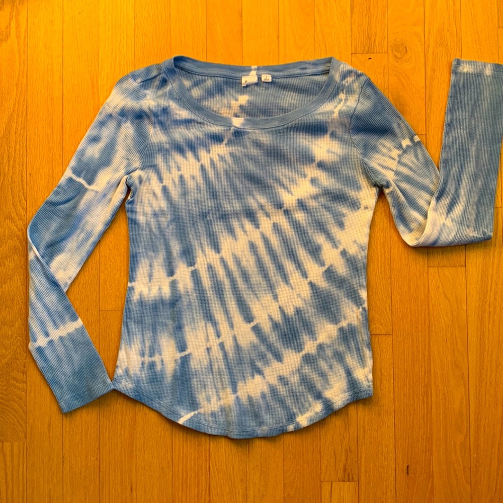 Gap long sleeved tie dyed thermal top